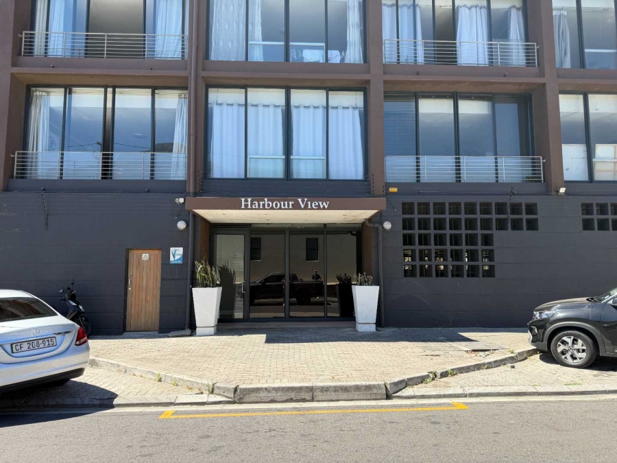 To Let 1 Bedroom Property for Rent in Woodstock Western Cape